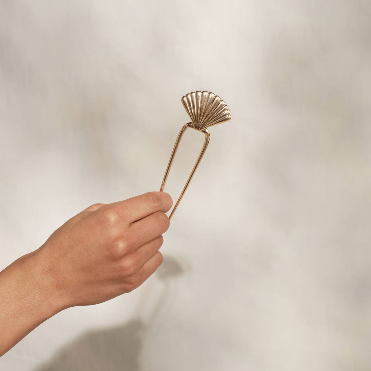 Metal Clam Shell French Hair Pin - Gold -