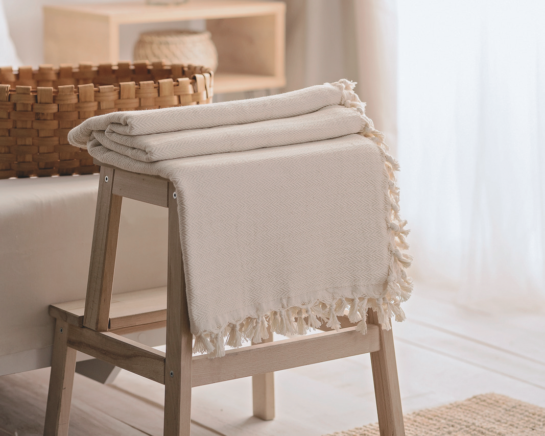 Minimalist 100% Cotton Throw Blankets & Bedspreads - Blankets
