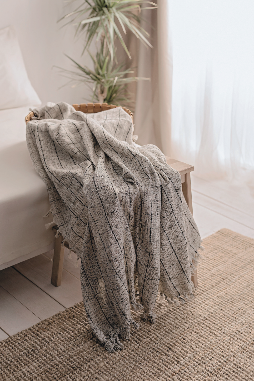 Minimalist 100% Cotton Throw Blankets & Bedspreads - Blankets