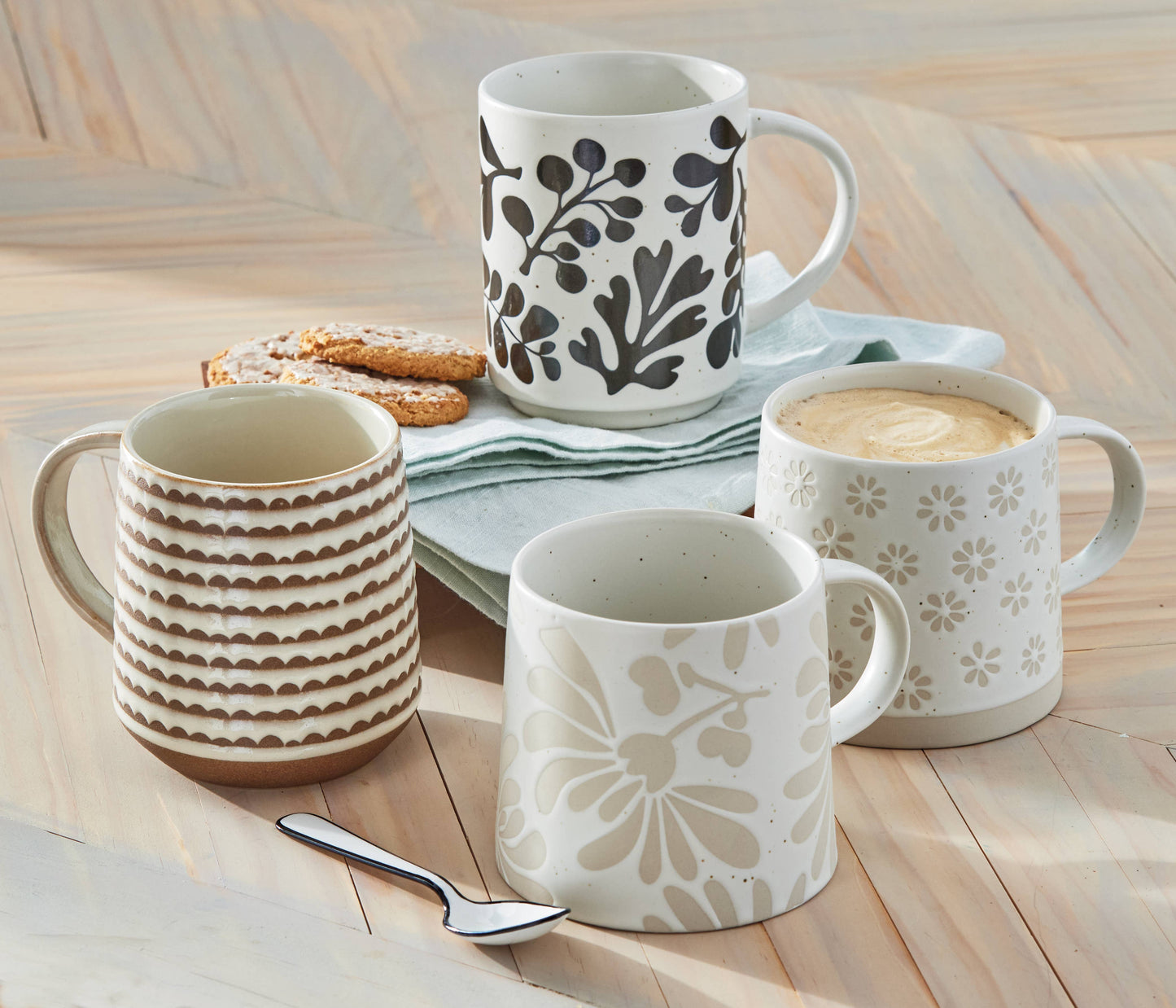 Miley Mug White Multi Stoneware Everyday - Mugs
