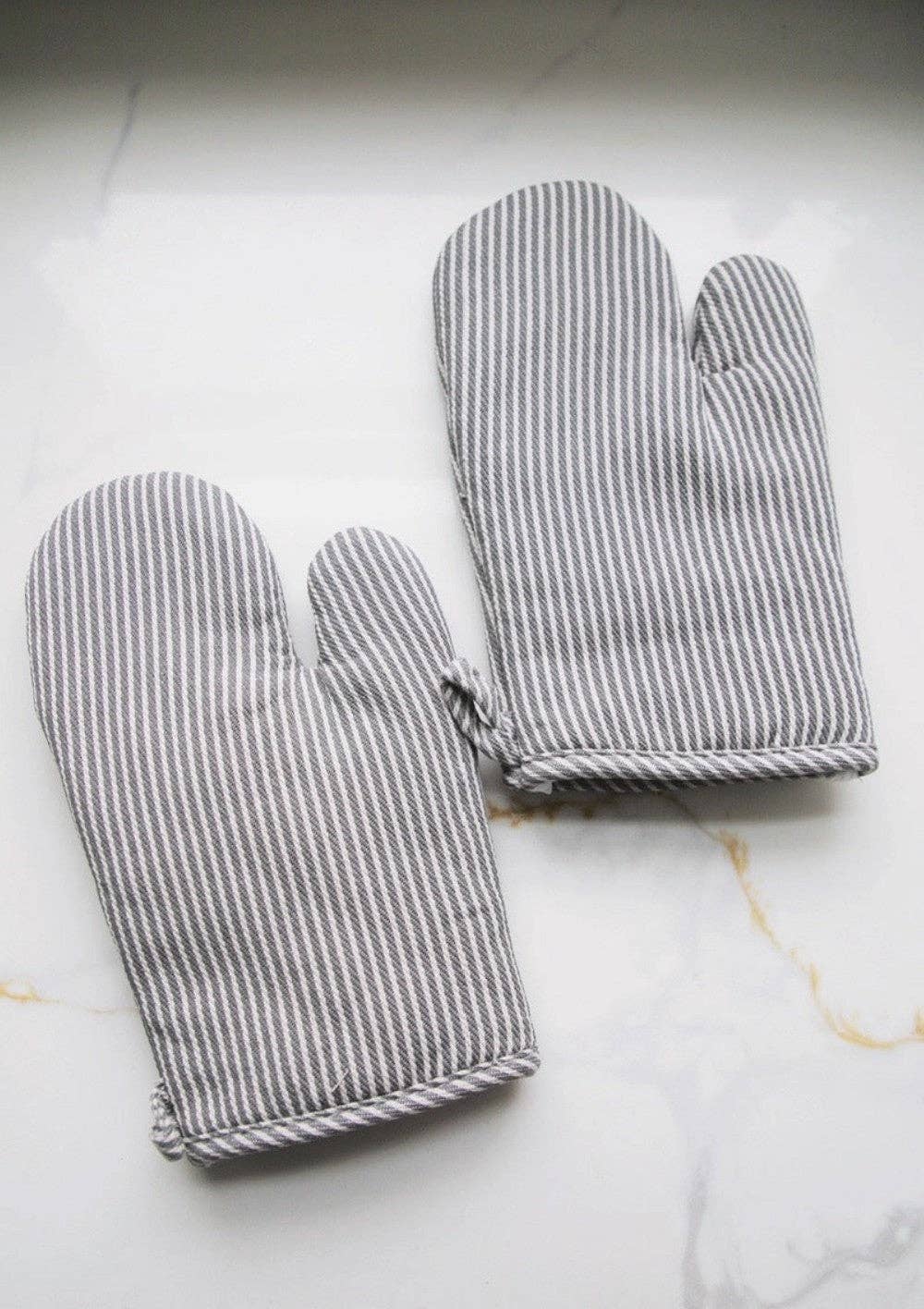 Simple Stripe Oven Mitt -