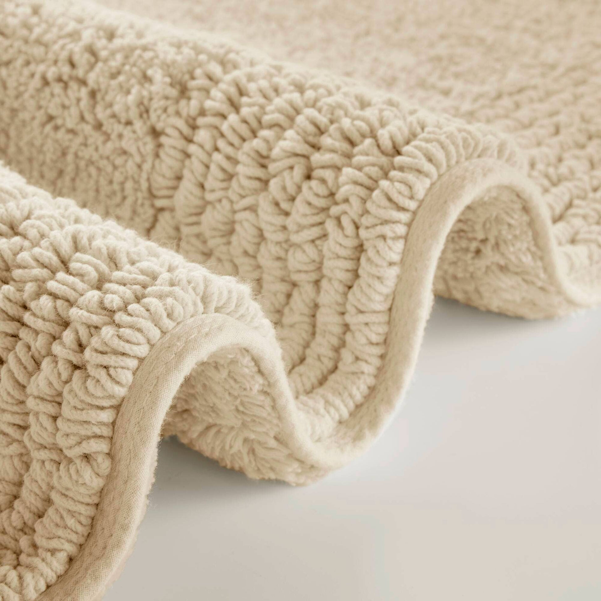 100% Cotton Tufted 3000 GSM Reversible Bath Rug, Natural -