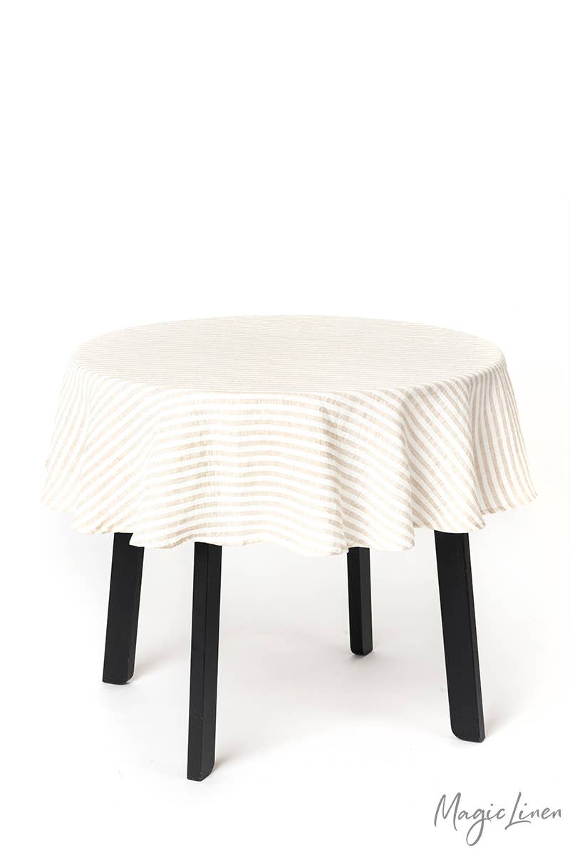 Round linen tablecloth -