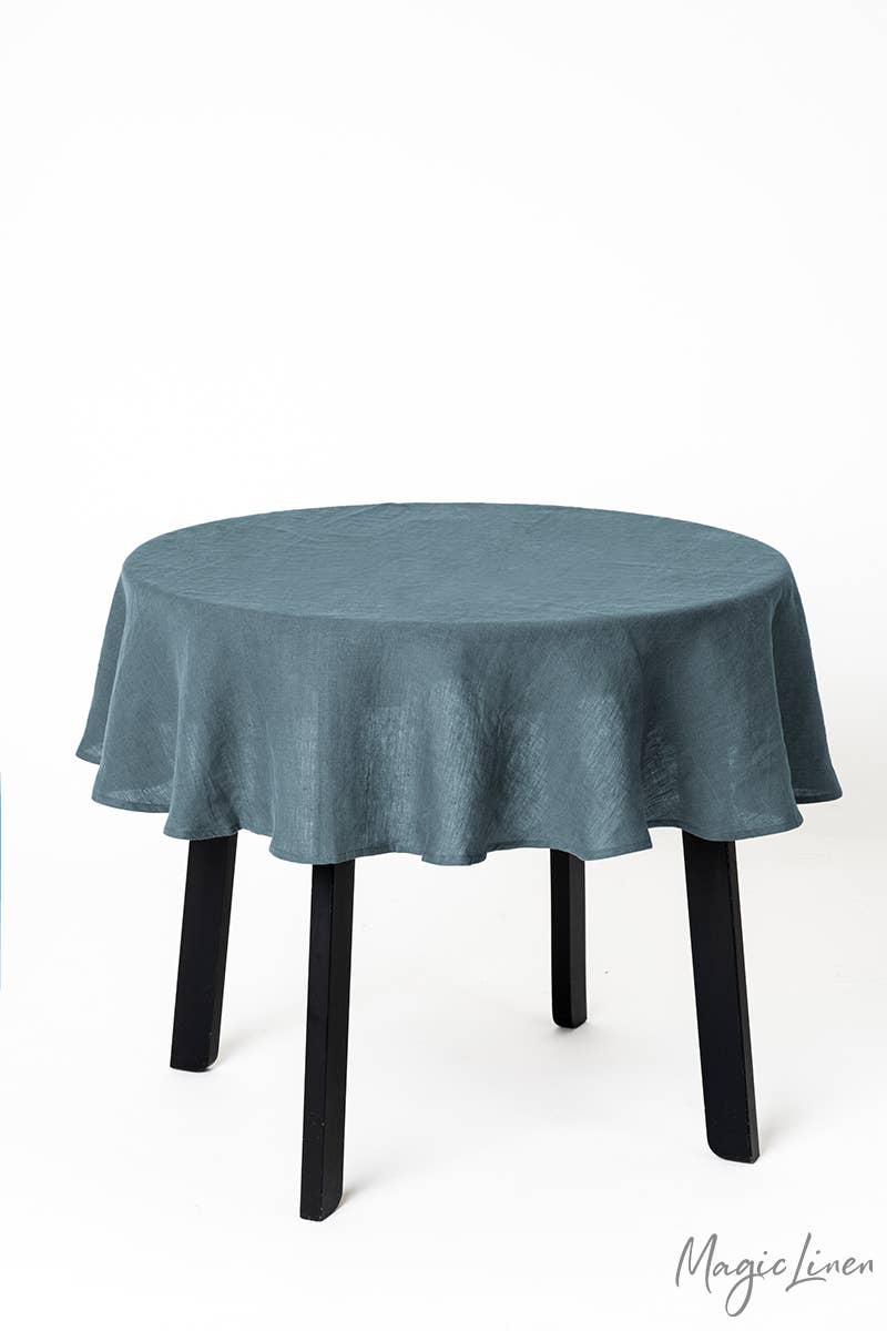 Round linen tablecloth -