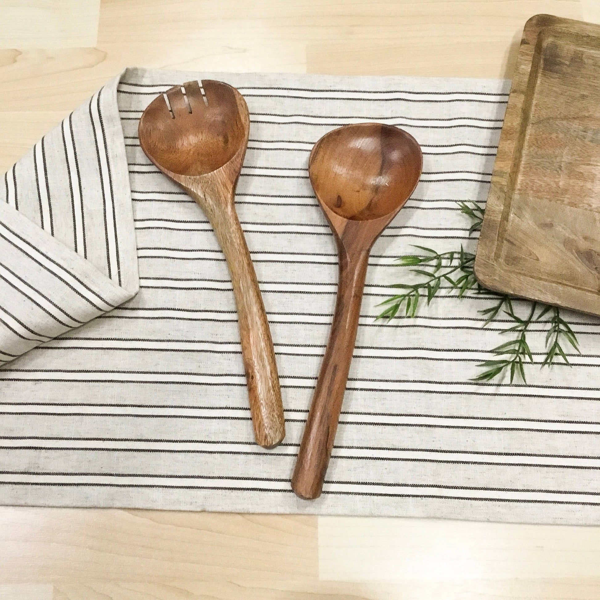 Curved Salad Servers, Set of 2 -