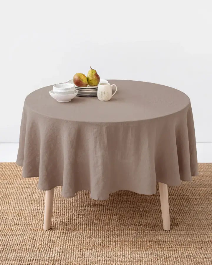 Round linen tablecloth -