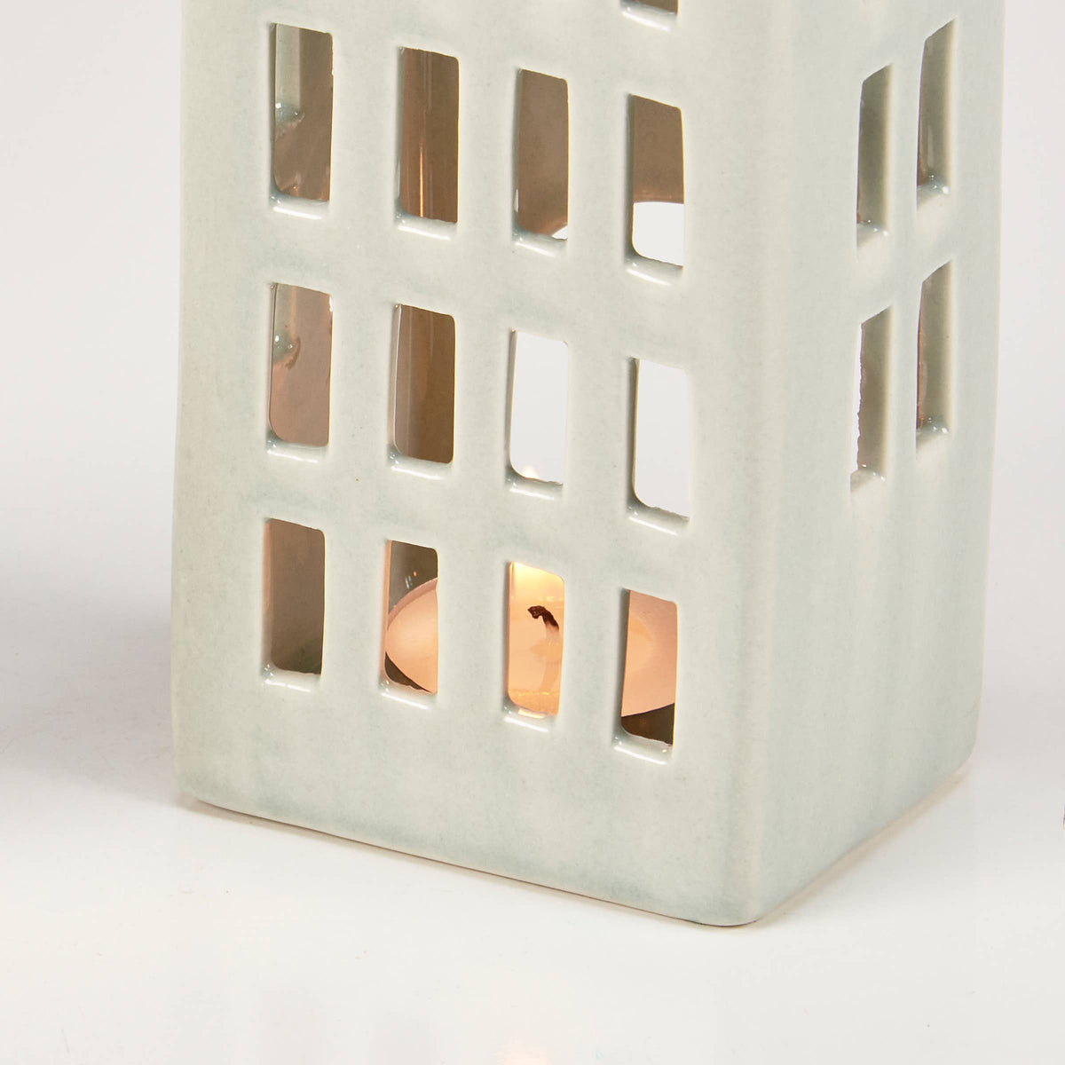 Village House Candle Holder Set -