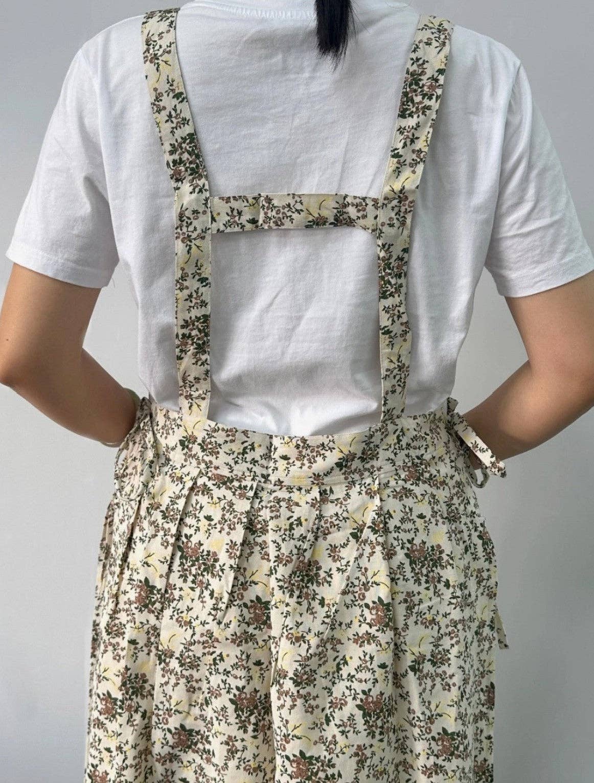 Cotton Flower Apron -