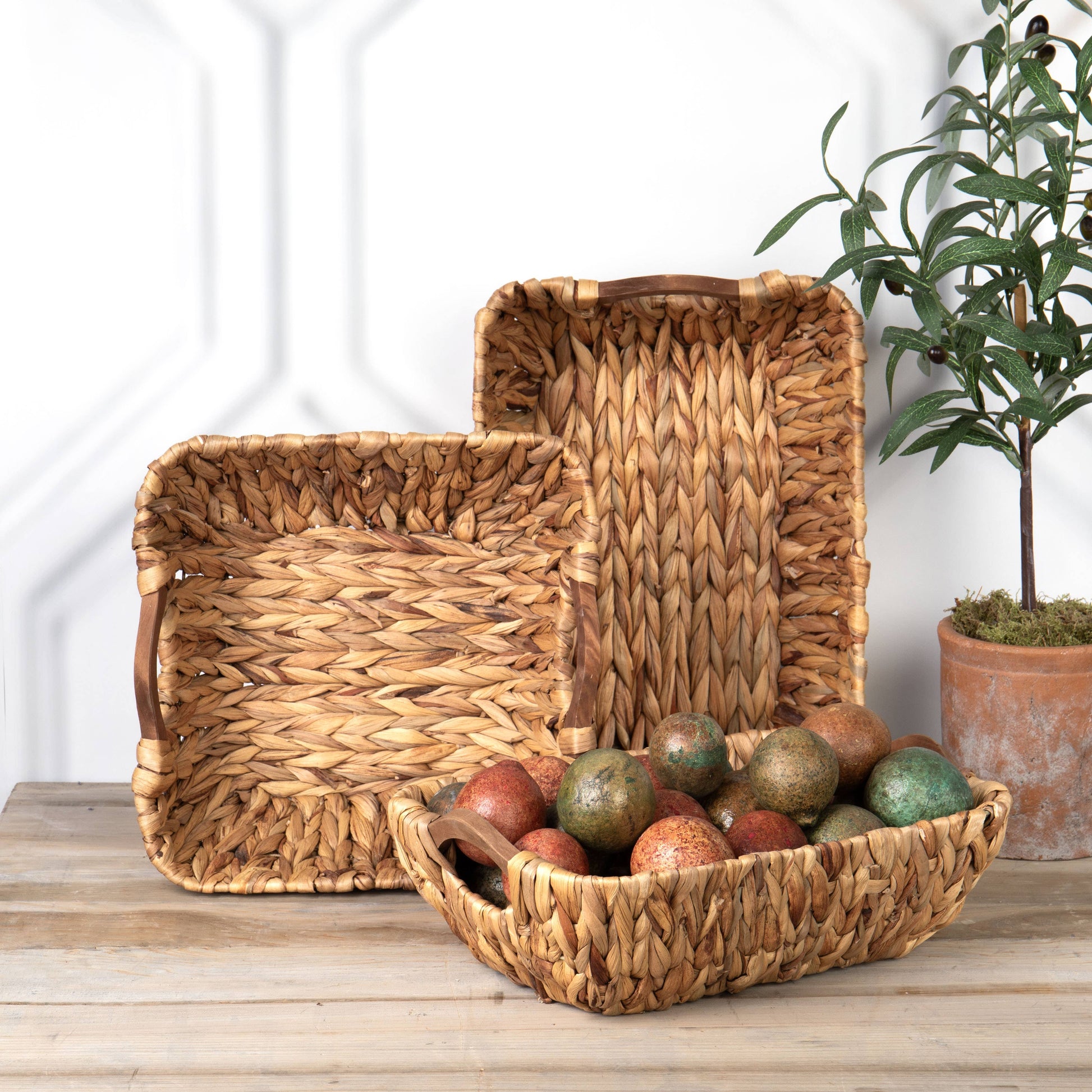 SQ HYACINTH TUB W/WOOD INSET HANDLES -