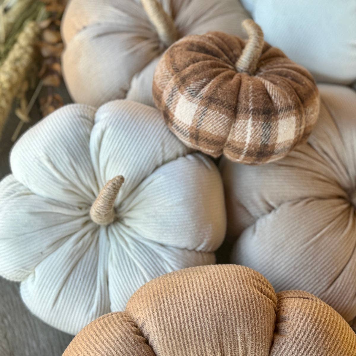 CF-3326 - Lrg. Cream Corduroy Pumpkin -
