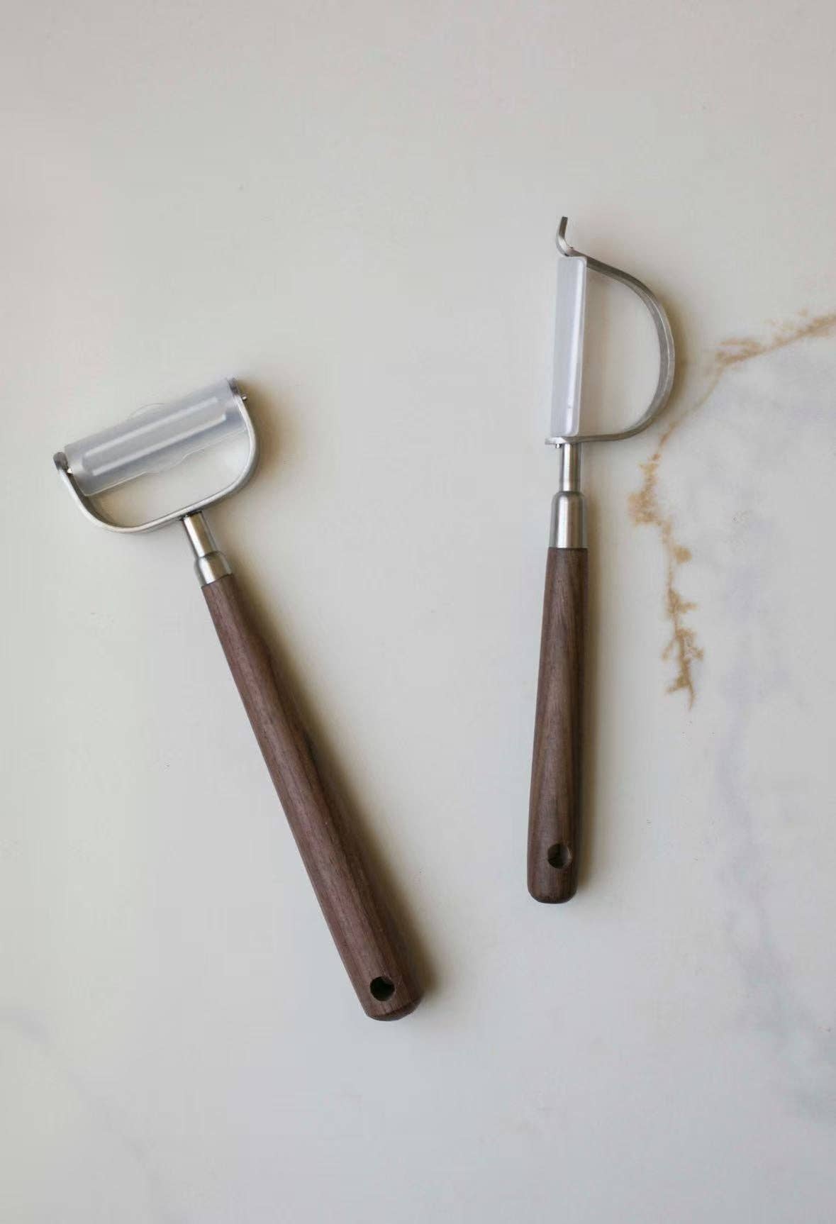 Vegetable and Fruit Peeler -