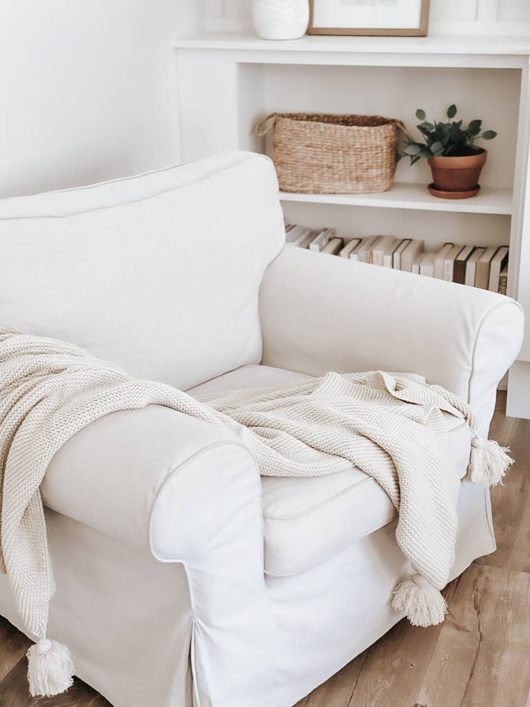 Knit Throw Blanket With Tassels -